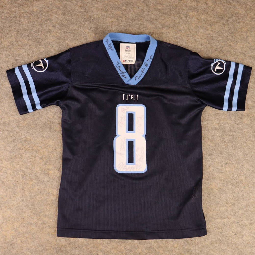 Marcus Mariota Tennessee Titans NFL Signed Youth Jersey Size Small